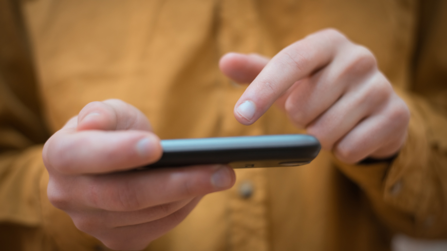 Mobilspelande kan minska smärta